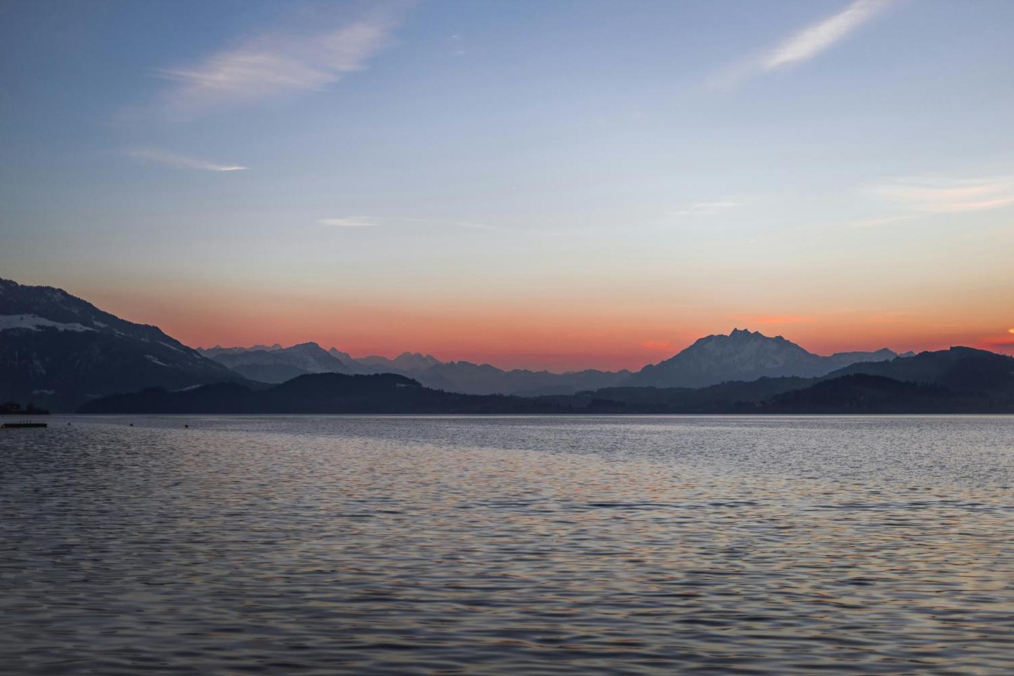 Ariser - Zug Mountain View Business Apartment エクステリア 写真